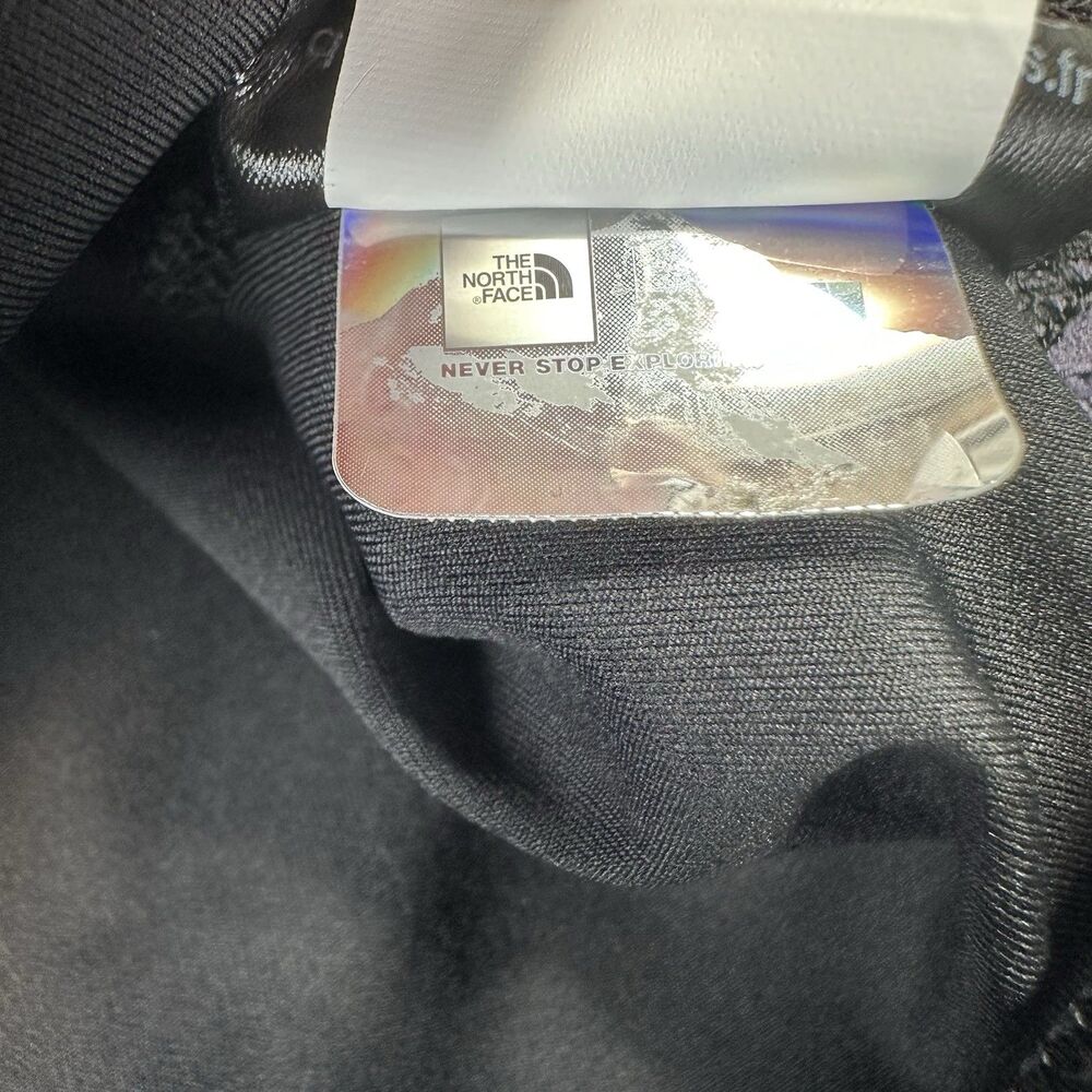 The North Face Women's M Trailwear Sports Tank Bra Never Stop Exploring Black - Picture 8 of 11